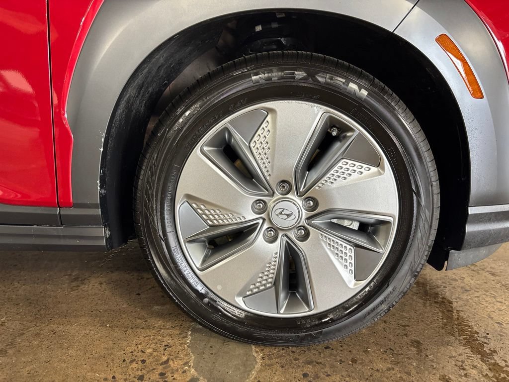 Used 2021 Hyundai Kona SEL FWD image 30