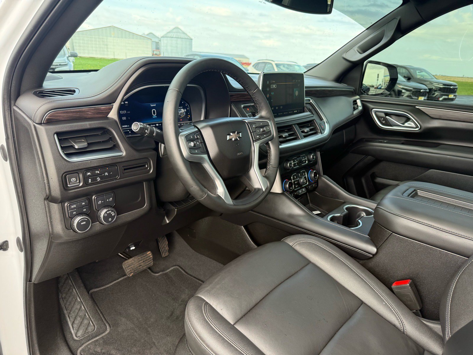 Used 2023 Chevrolet Tahoe Z71 AWD/4WD image 25