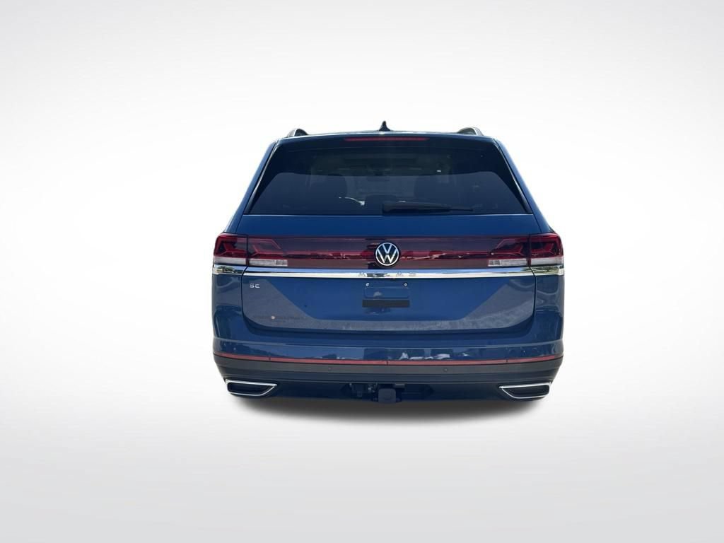 Used 2025 Volkswagen Atlas SE w/ Panoramic Sunroof Package FWD image 7