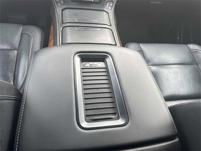 Used 2019 Chevrolet Suburban Premier image 22