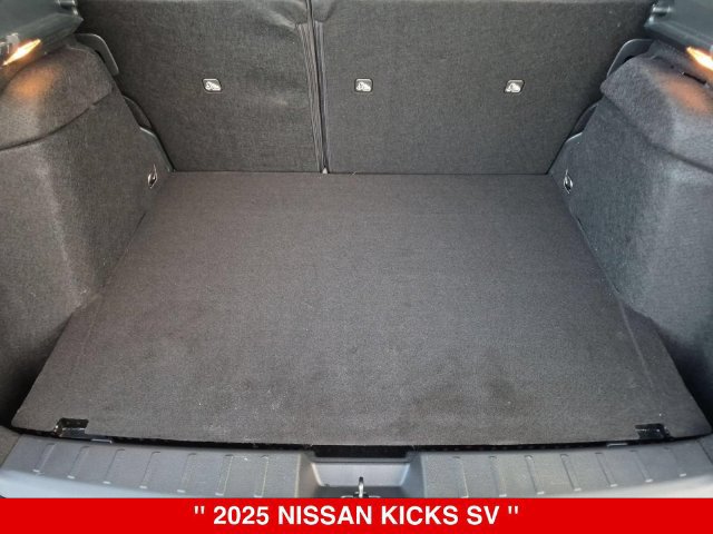 Certified 2025 Nissan Kicks SV AWD/4WD image 31