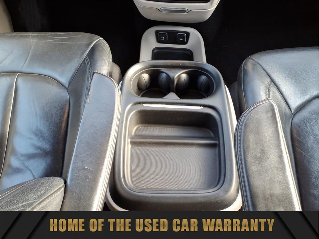 Used 2017 Chrysler Pacifica Touring-L image 27