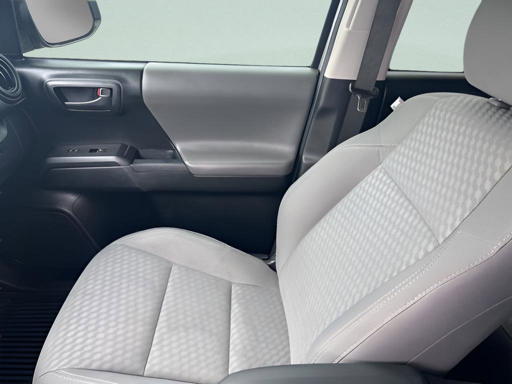 Used 2022 Toyota Tacoma SR image 11