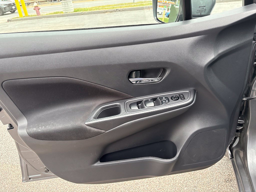 Certified 2022 Nissan Versa SV FWD image 10