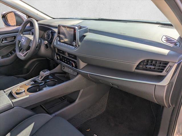 Used 2025 Nissan Rogue S image 21