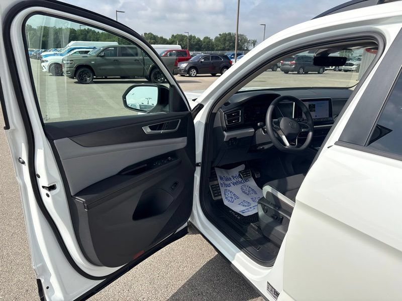 Used 2024 Volkswagen Atlas Peak Edition SEL AWD/4WD image 20