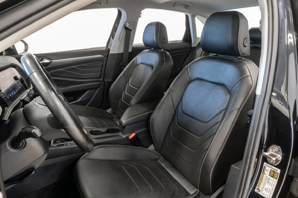 Used 2023 Volkswagen Jetta SEL FWD image 10