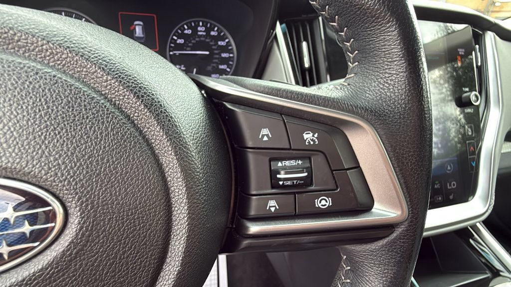 Used 2022 Subaru Outback Premium AWD/4WD image 27