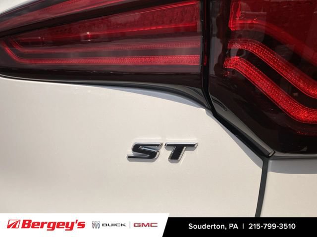 Certified 2024 Buick Encore GX Sport Touring w/ Experience Buick Package AWD/4WD image 35