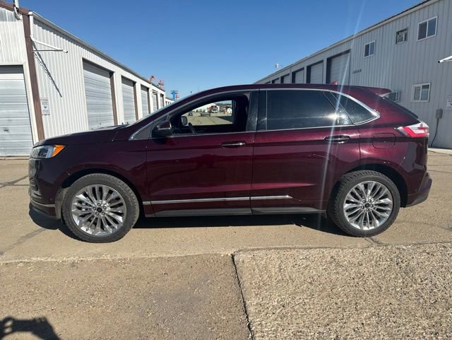 Used 2020 Ford Edge Titanium w/ Equipment Group 301A AWD/4WD image 3