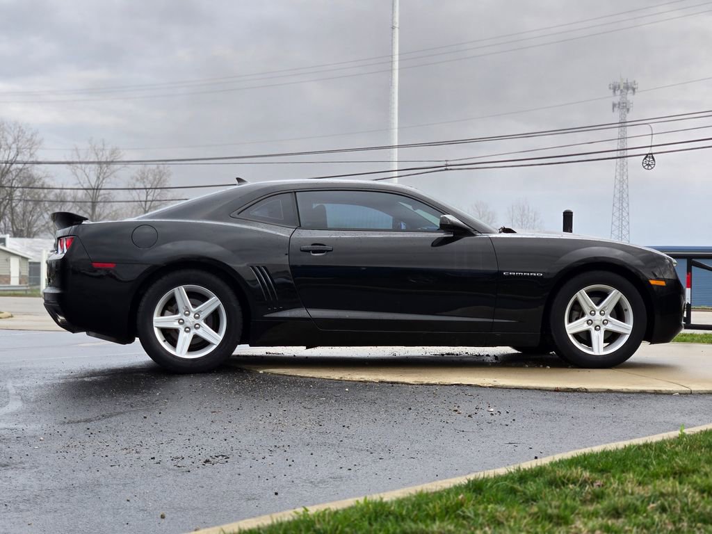 Used 2011 Chevrolet Camaro LT image 8
