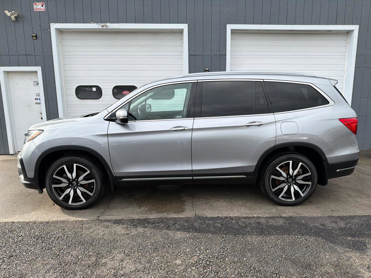 Used 2022 Honda Pilot Touring image 7