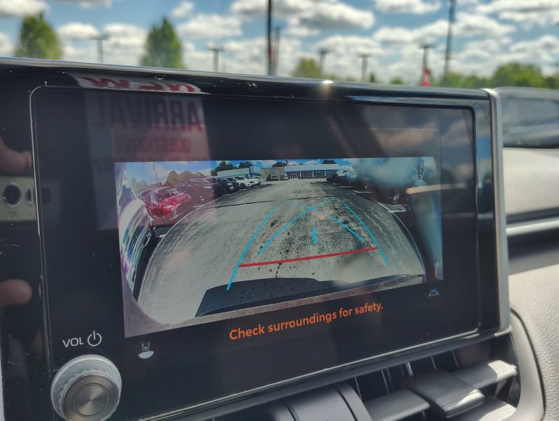 Used 2025 Toyota RAV4 XLE w/ Convenience Package AWD/4WD image 14
