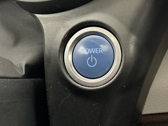 Used 2023 Toyota Sienna XLE image 21