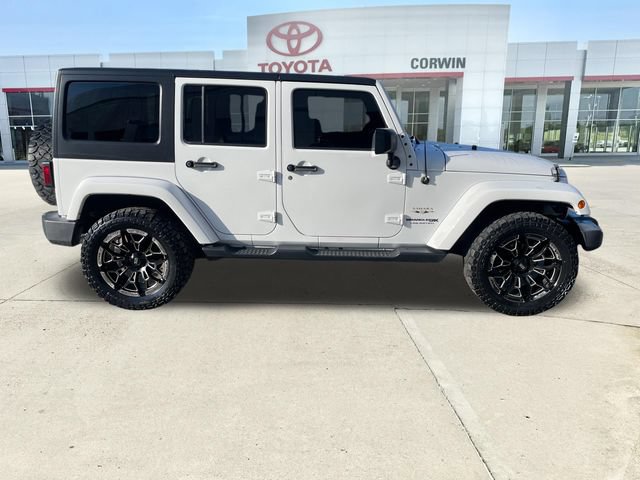Used 2018 Jeep Wrangler Unlimited Sahara w/ Connectivity Group AWD/4WD image 6
