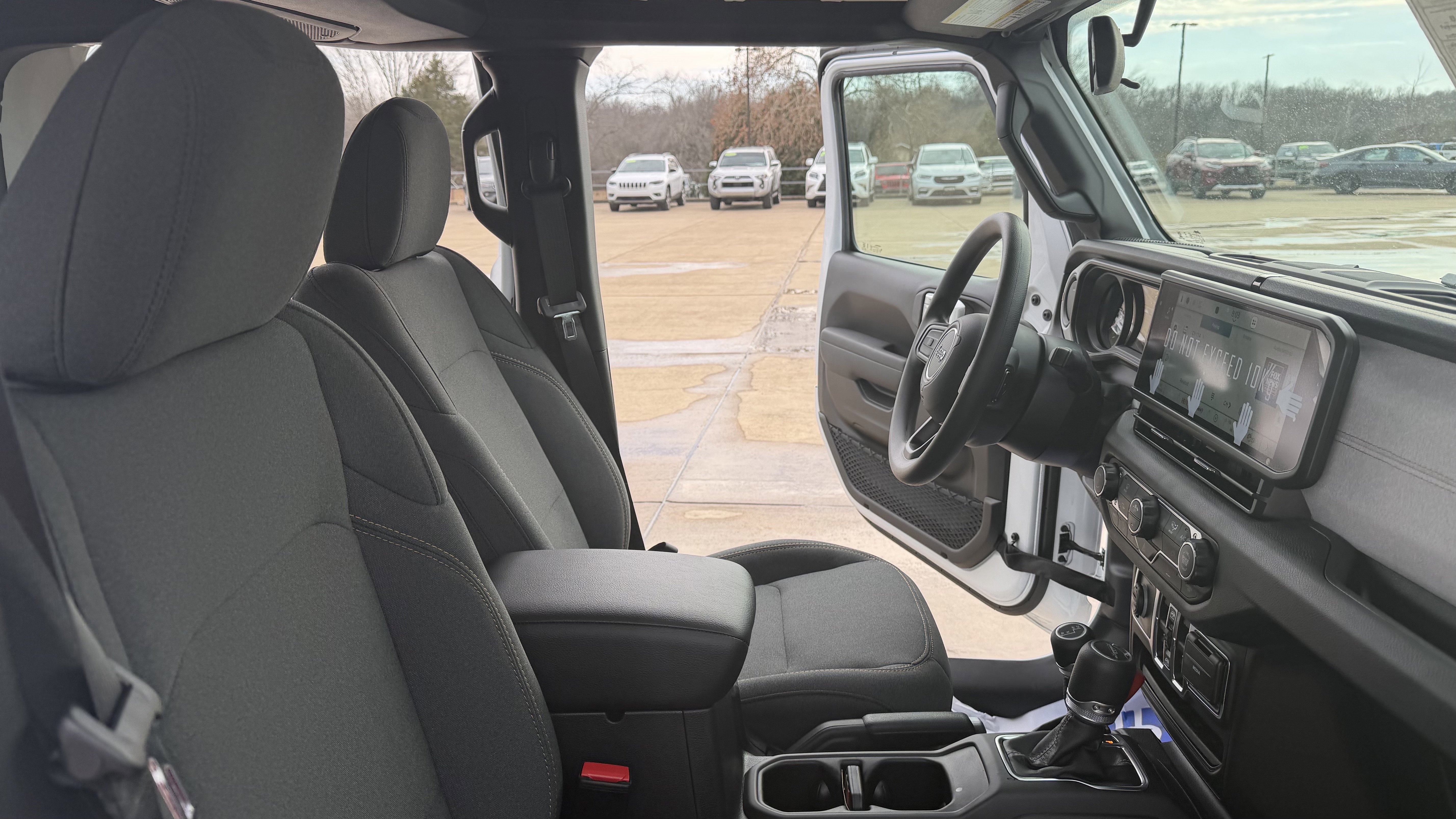 New 2026 Jeep Gladiator Sport image 28