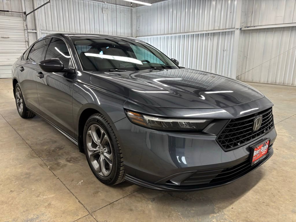 Used 2023 Honda Accord EX image 1