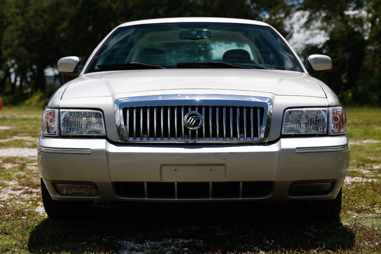 Used 2009 Mercury Grand Marquis LS RWD image 19