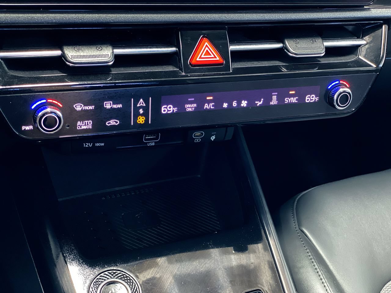 Certified 2023 Kia Niro Wind FWD image 23