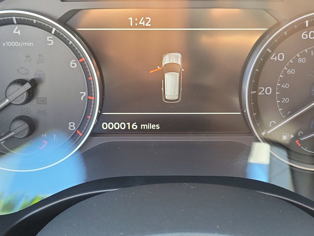 New 2025 Mitsubishi Outlander SE image 13