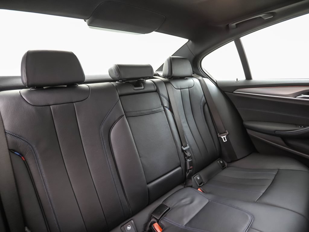 Used 2019 BMW 530i xDrive w/ M Sport Package AWD/4WD image 28