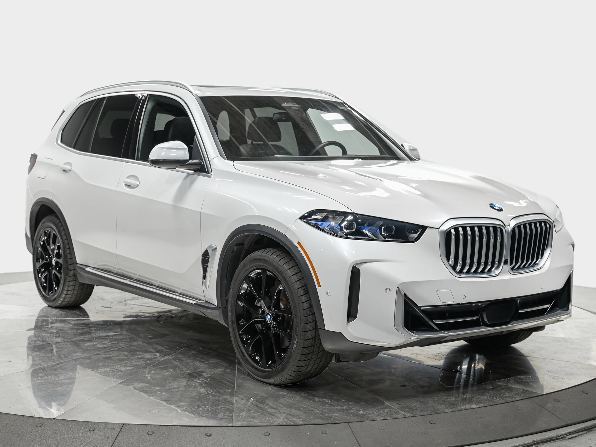 Used 2025 BMW X5 xDrive40i AWD/4WD image 9