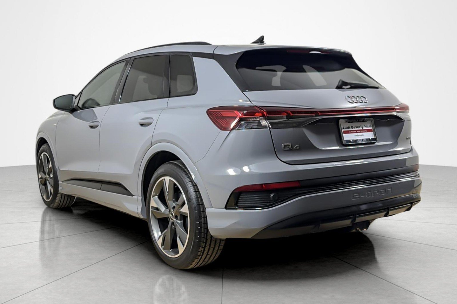 Certified 2024 Audi Q4 e-tron Premium w/ Convenience Package AWD/4WD image 3