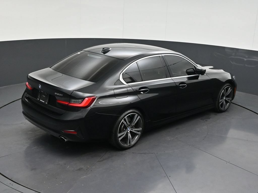 Used 2021 BMW 330i Sedan w/ Premium Package RWD image 19