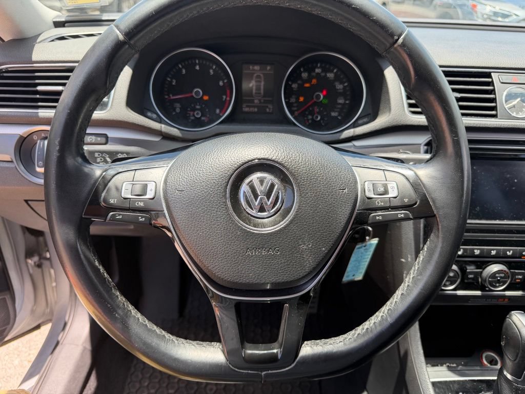 Used 2017 Volkswagen Passat 1.8T R-Line FWD image 24