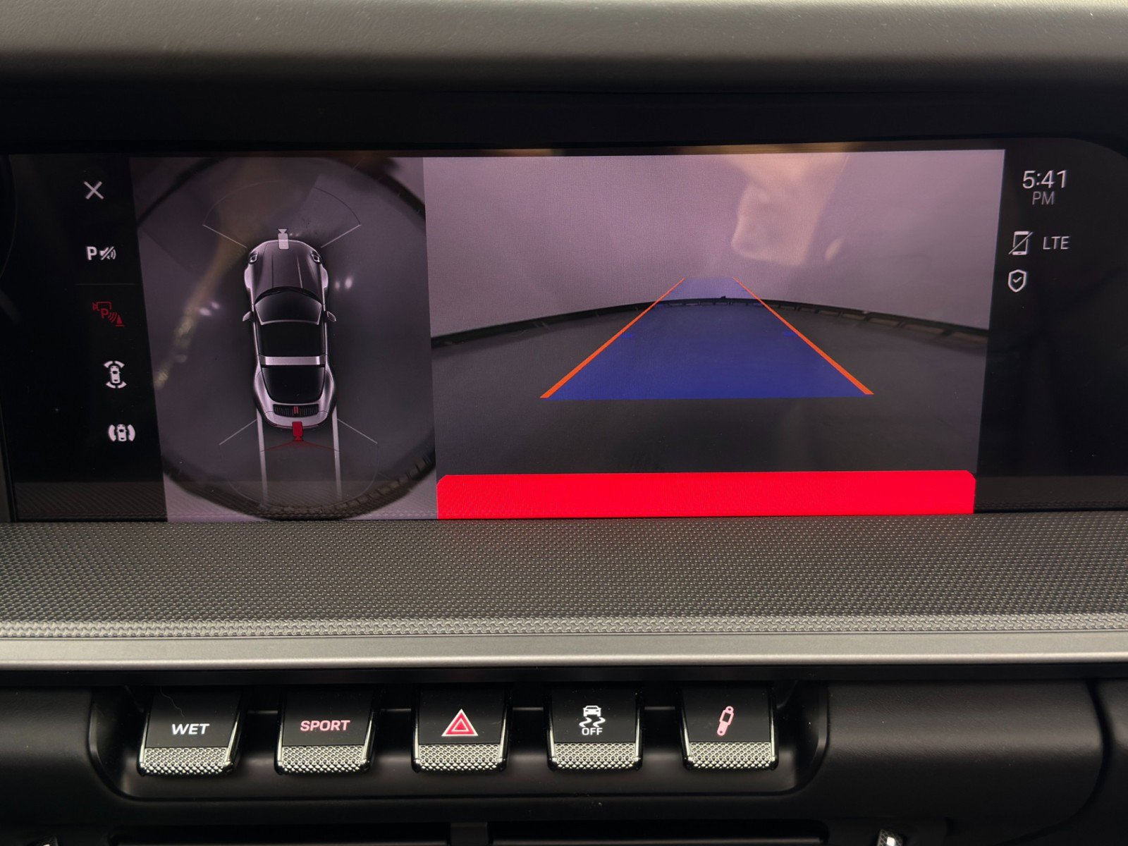 Used 2024 Porsche 911 Targa 4 w/ Premium Package image 29