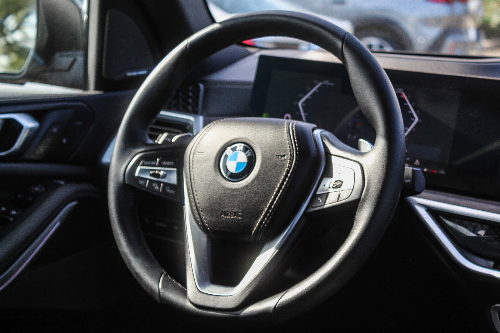 Used 2024 BMW X5 xDrive40i image 15