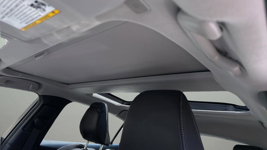 Used 2023 Toyota Prius XLE image 12