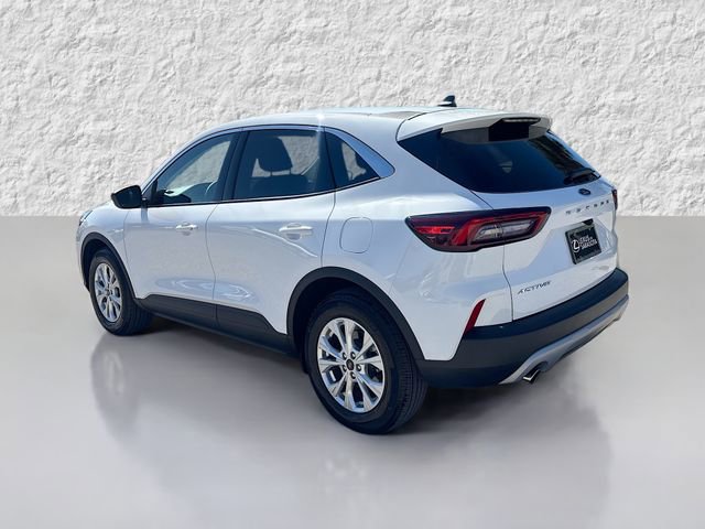 Used 2024 Ford Escape Active w/ Cold Weather Package image 5