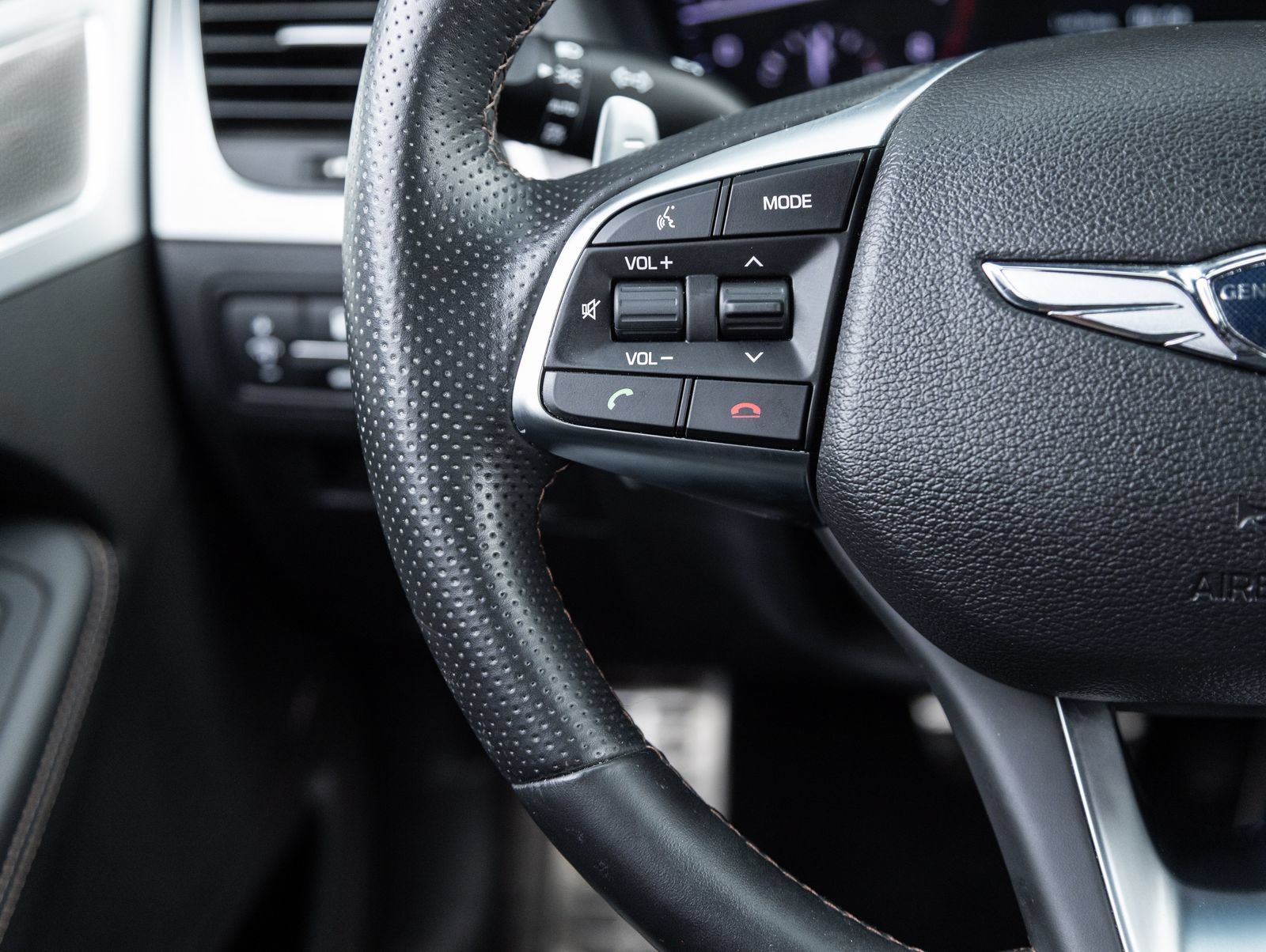 Used 2020 Genesis G80 3.3T Sport RWD image 15