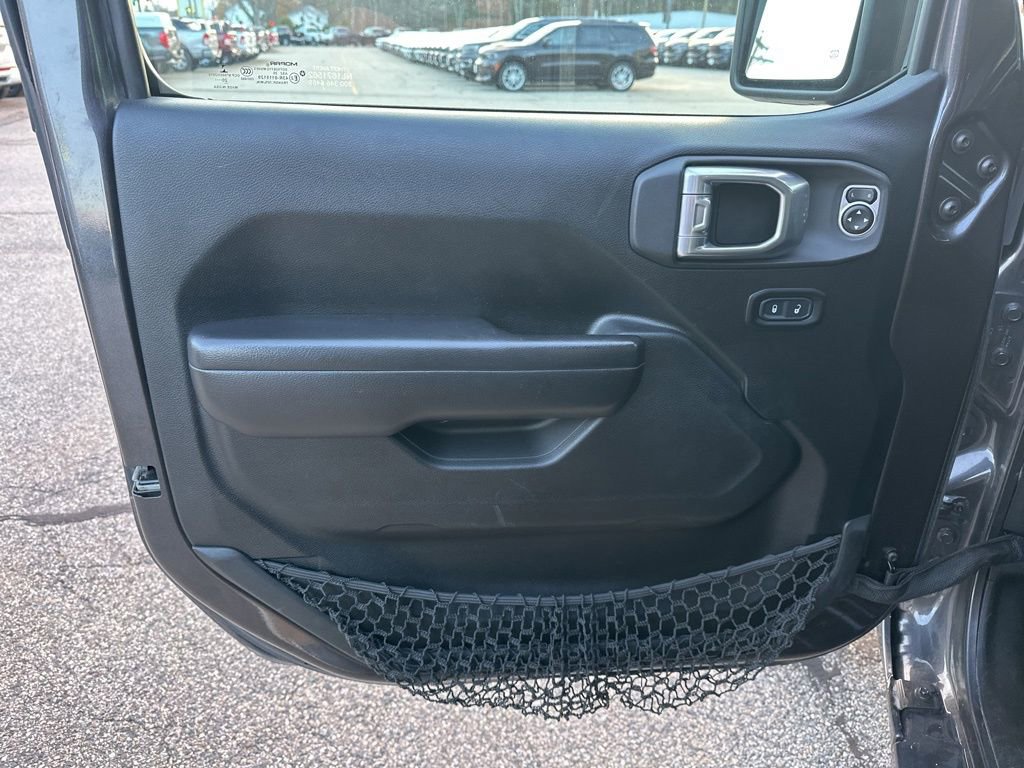 Used 2021 Jeep Wrangler Unlimited Sport image 15