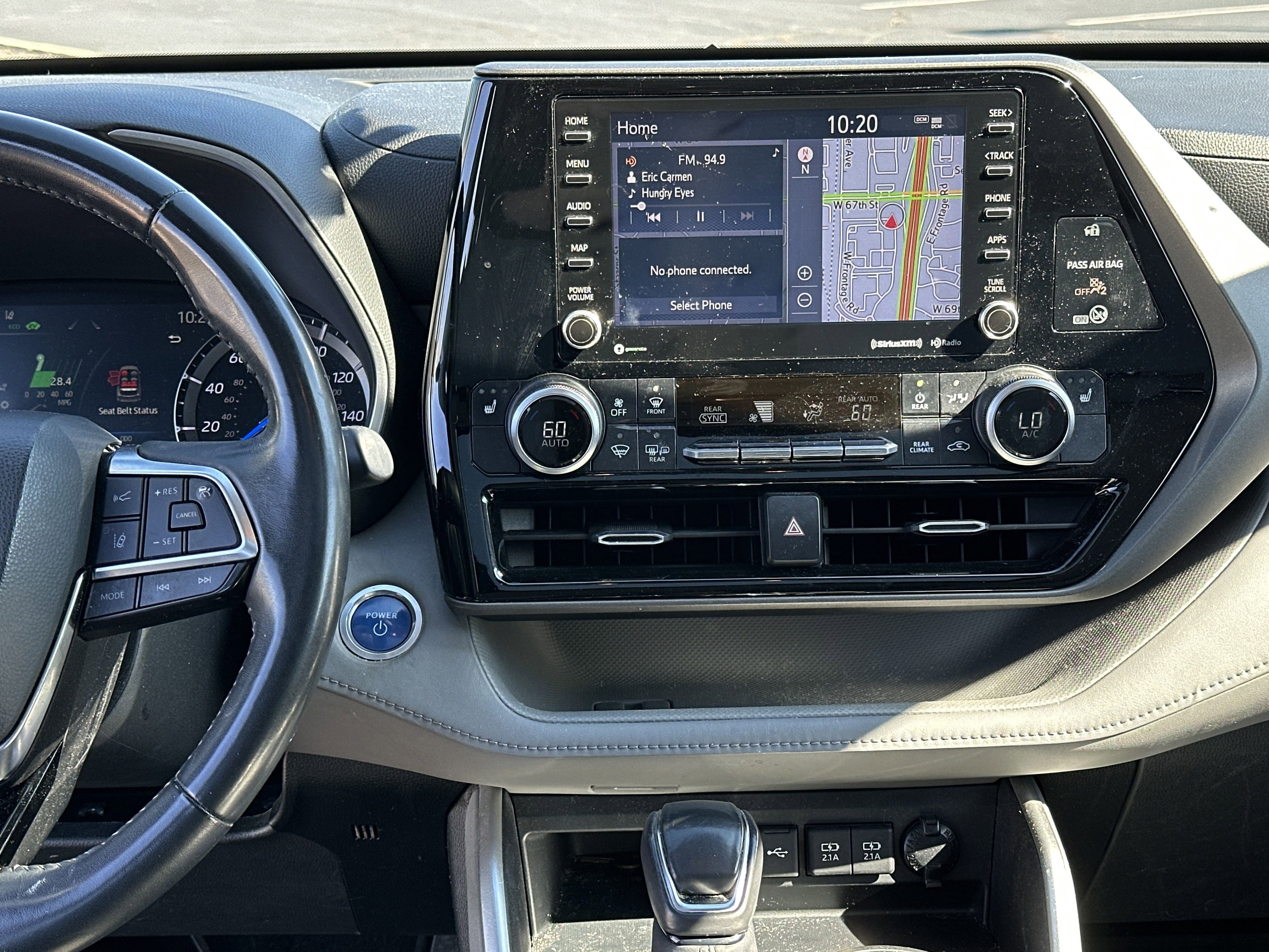 Certified 2020 Toyota Highlander XLE image 27