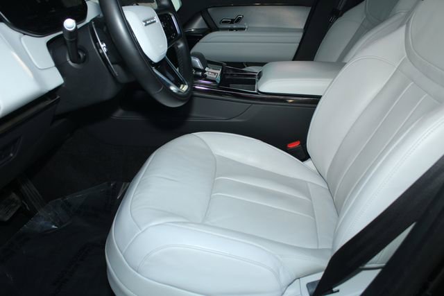 Used 2024 Land Rover Range Rover Sport SE image 22