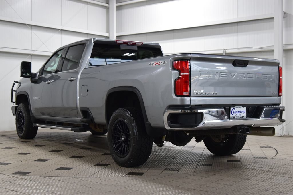 Used 2025 Chevrolet Silverado 3500 LTZ w/ LTZ Premium Package AWD/4WD image 6