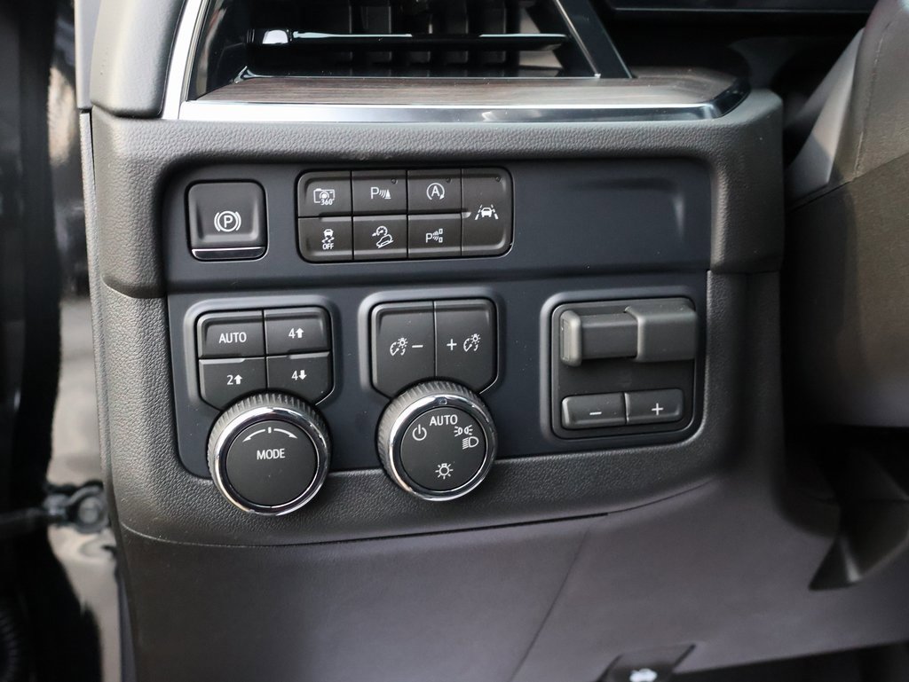 New 2026 Chevrolet Suburban LS image 13