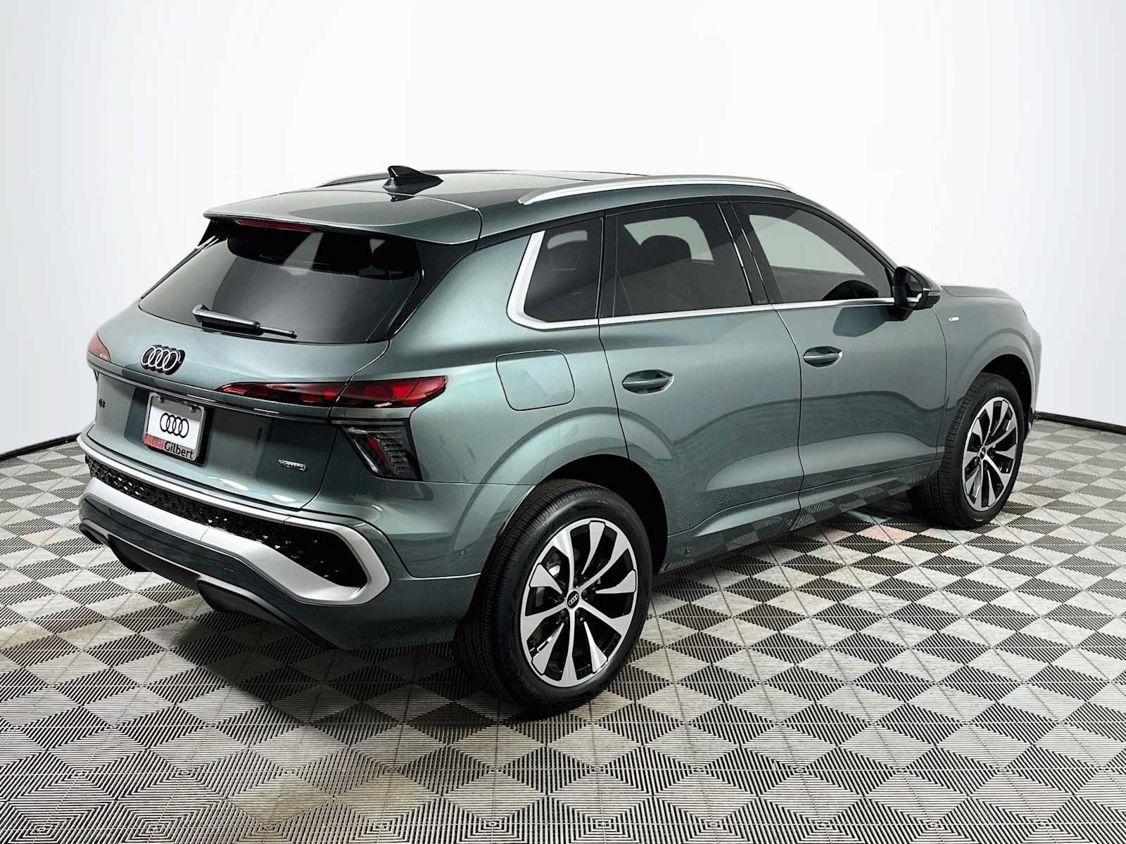 New 2026 Audi Q3 quattro 2.0T AWD/4WD image 7