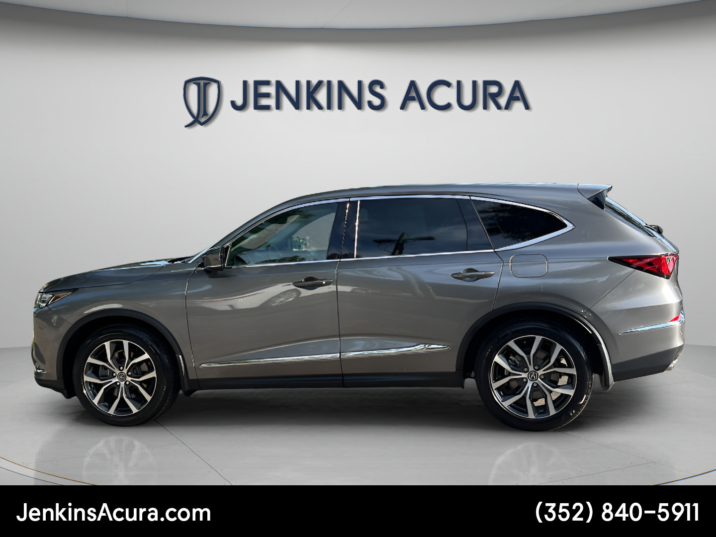 Used 2023 Acura MDX w/ Technology Package FWD image 6