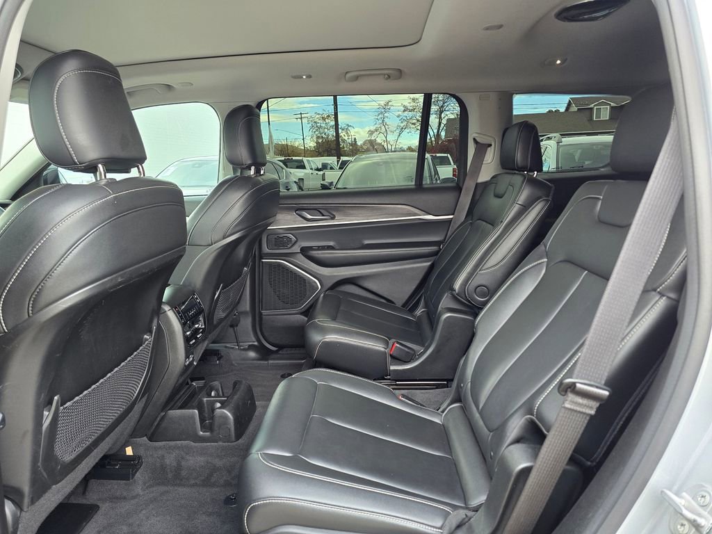 Used 2021 Jeep Grand Cherokee L Limited w/ Trailer Tow Group (B) image 19