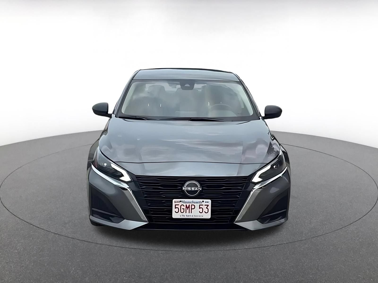 Used 2025 Nissan Altima 2.5 SV FWD image 4