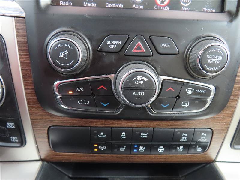 Used 2016 RAM 1500 Laramie w/ Convenience Group AWD/4WD image 29