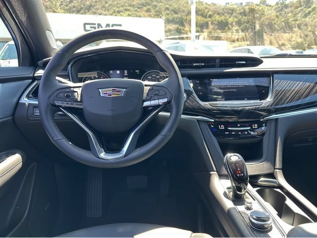 New 2025 Cadillac XT6 Premium Luxury w/ Technology Package AWD/4WD image 7