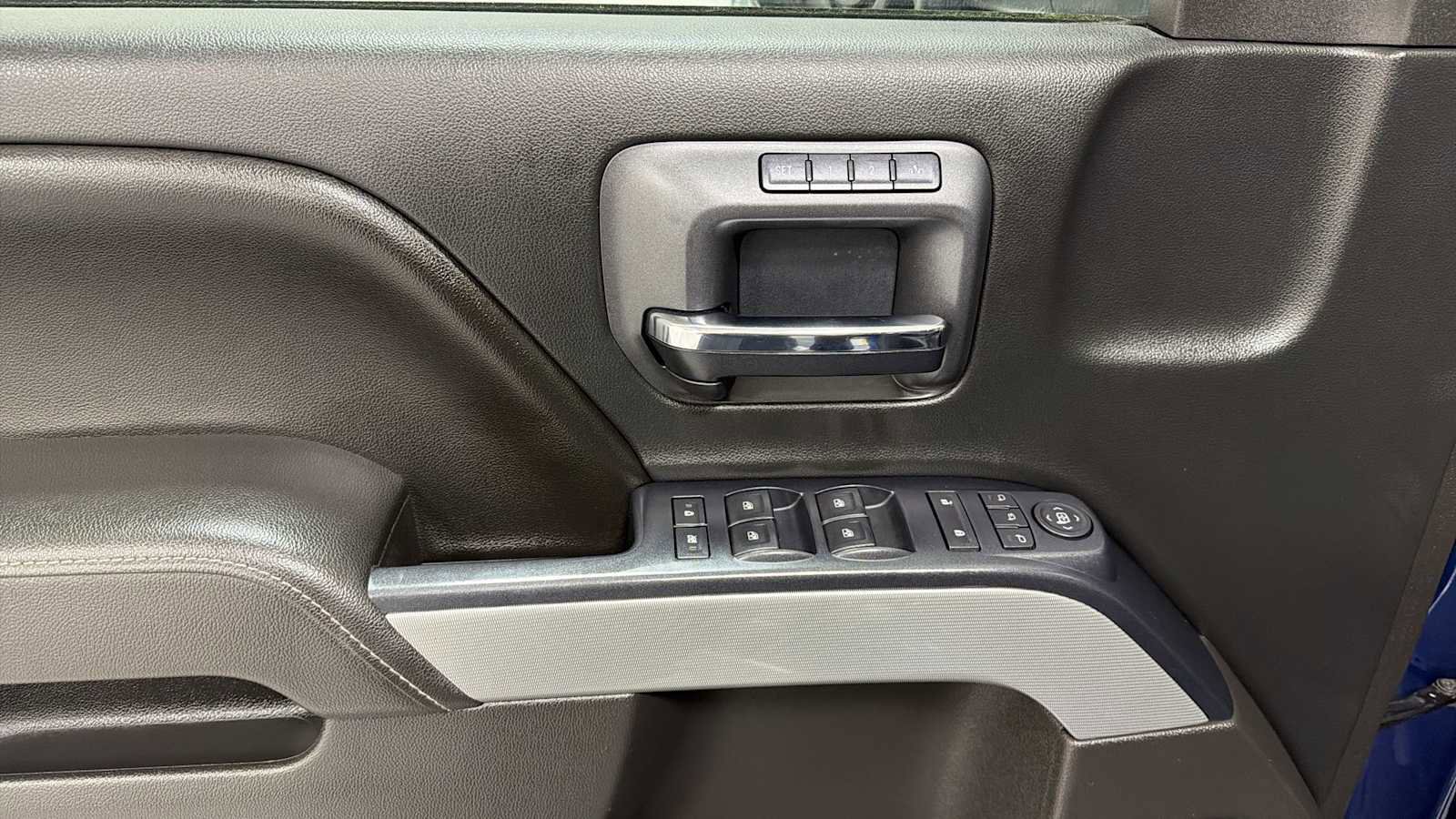 Used 2016 Chevrolet Silverado 2500 LTZ w/ Duramax Plus Package image 15