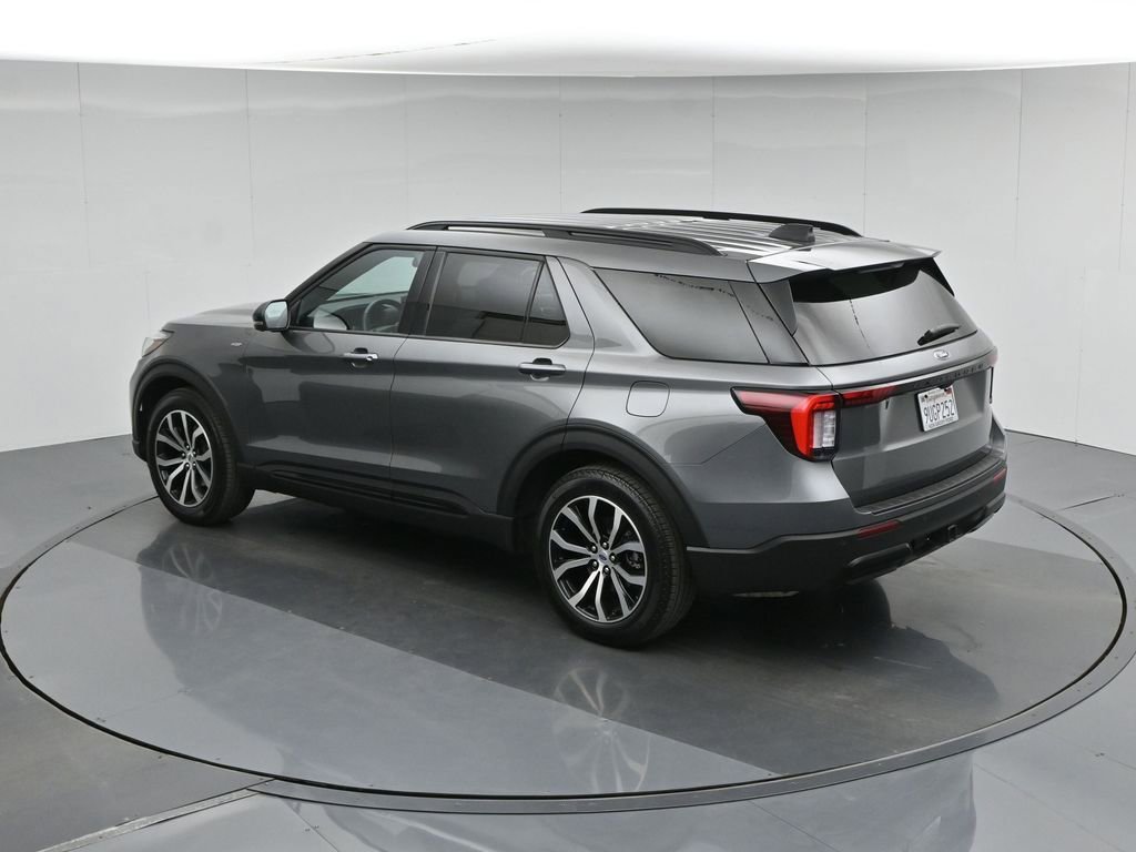 Used 2025 Ford Explorer ST-Line RWD image 48