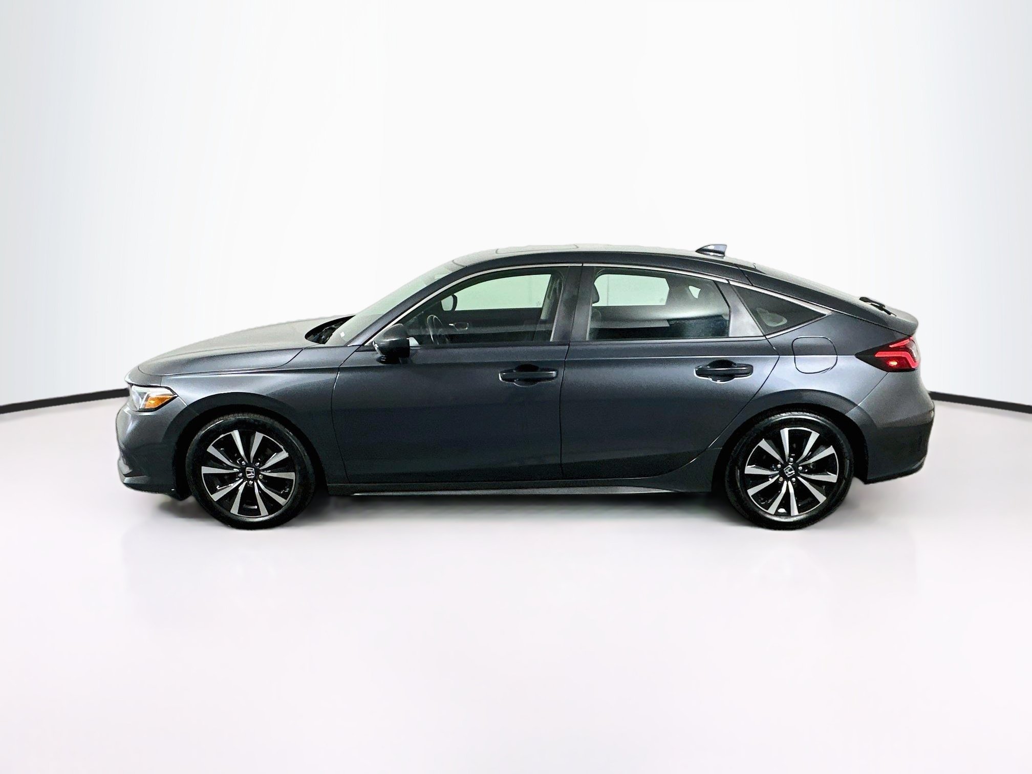 Used 2023 Honda Civic EX-L image 4
