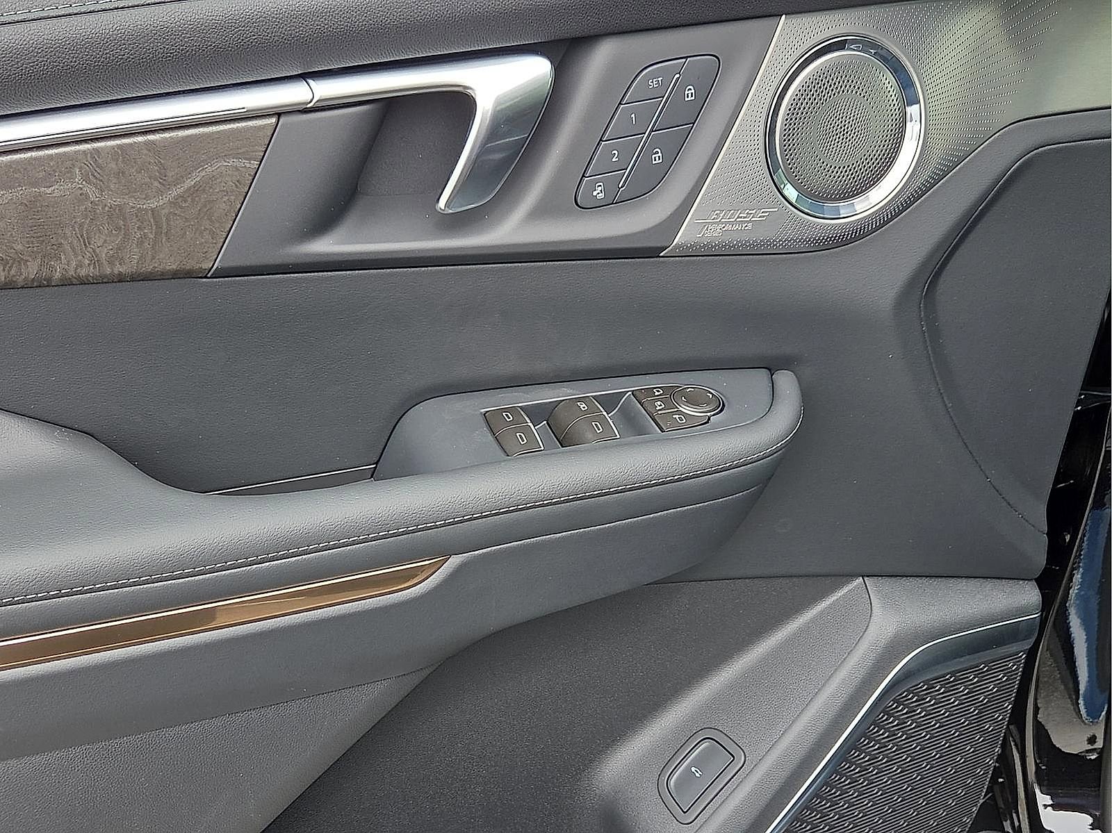 New 2026 Buick Enclave Avenir AWD/4WD image 15