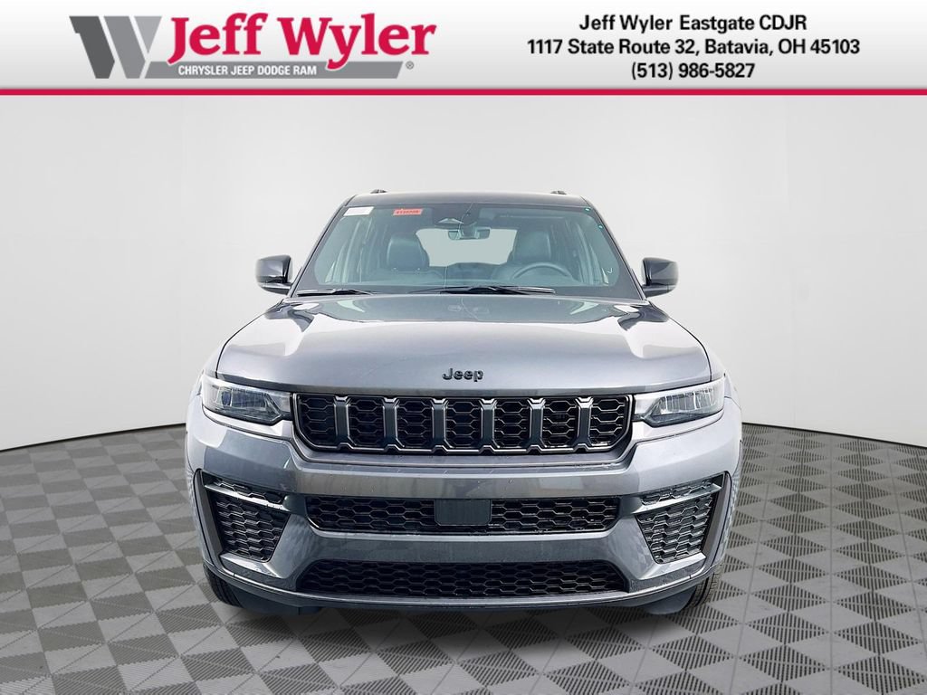 New 2026 Jeep Grand Cherokee Altitude AWD/4WD image 28